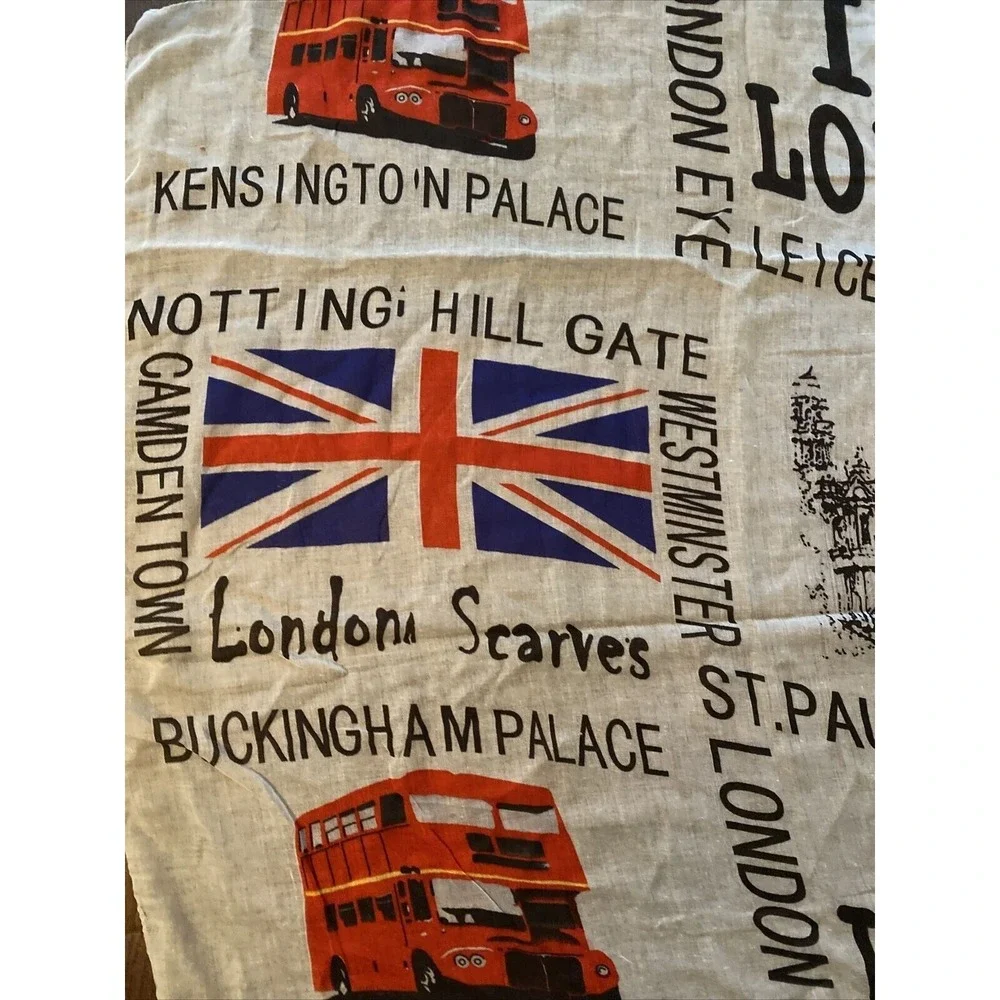 London Scarves‎ Scarf Cream London Souvenir Print Viscose Lightweight British